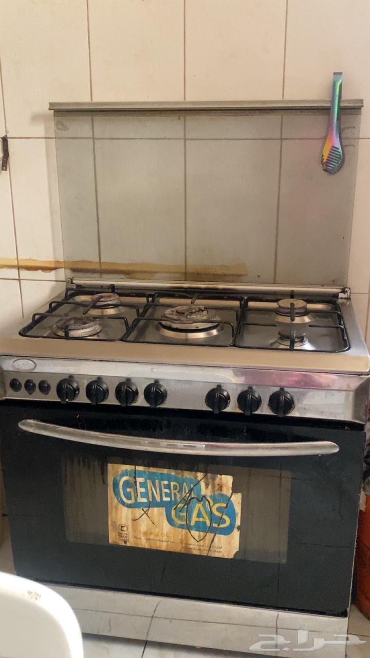 Refrigerator, gas stove, and electric fan63655515210115112