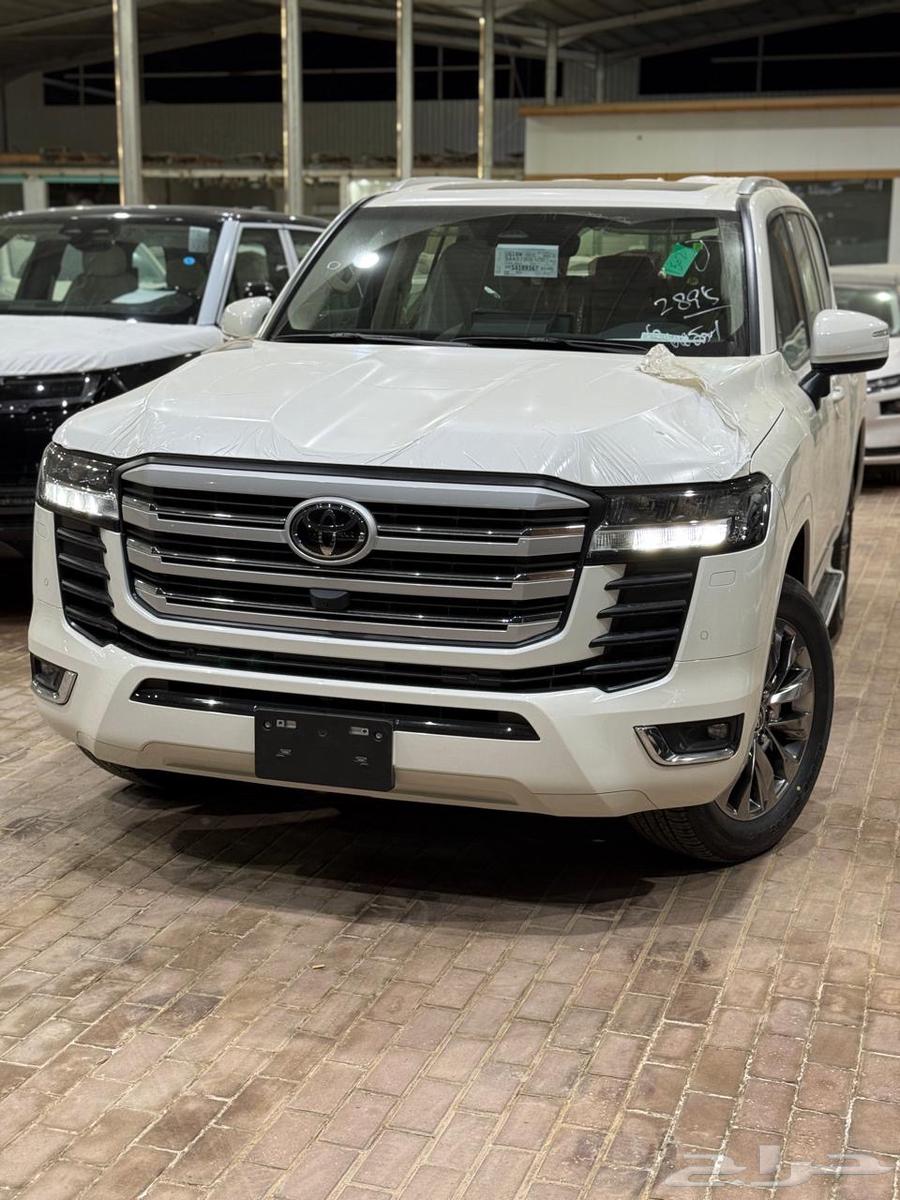 Toyota Land Cruiser (GXR-L4) 2025 Saudi (325,500) inclusive63678803527937110
