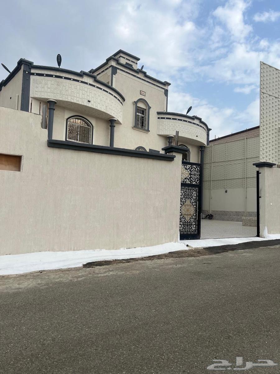 Apartment for rent in Al-Tilifizion Plan, Al-Attarid Village, Baljurashi Road63611877474817110