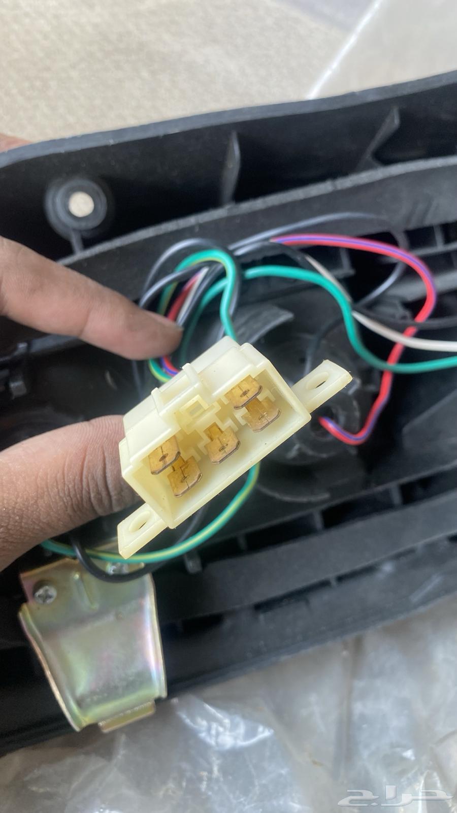 للبيع اسطب جمس63678449764866111