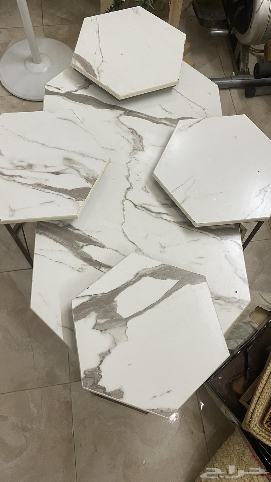 طاولة للبيع63655807238915110