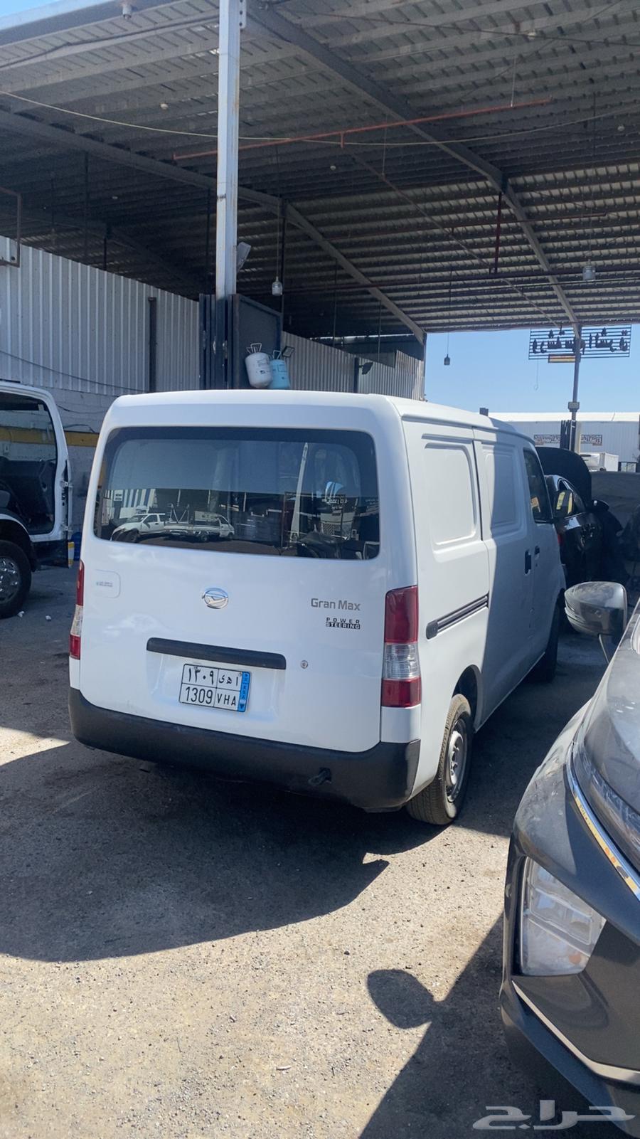 Vans for rent only63387793929729113