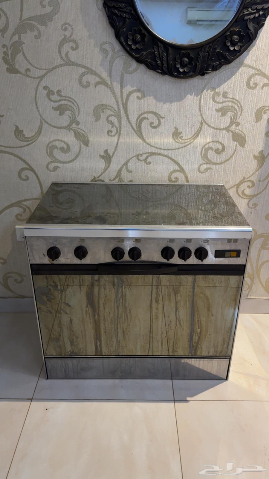 Oven for sale, contact on Haraj63655624276227110