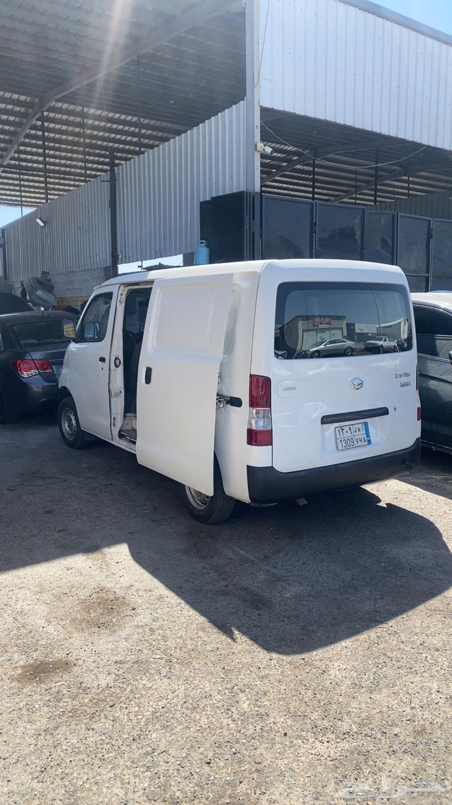 Vans for rent only63387793929729112