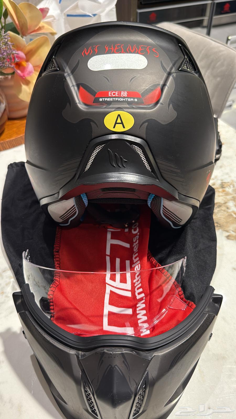 Helmet for riding with the boss DR63655618990338114
