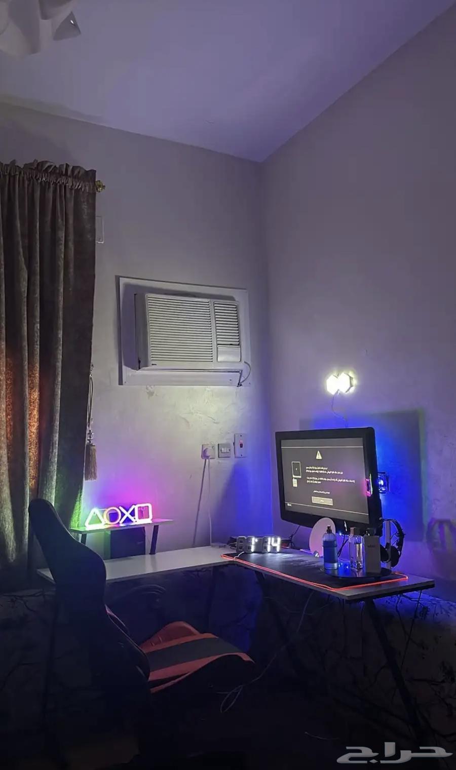 كرسي قيمنق نظيف63656372813698112