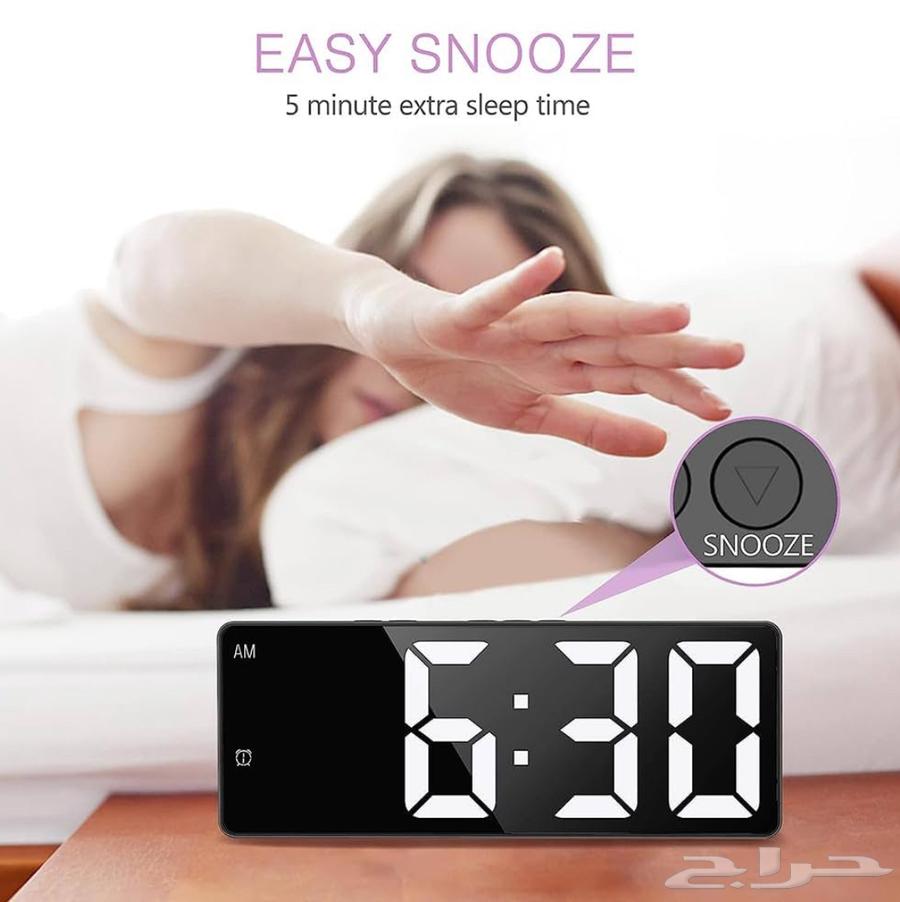 digital alarm clock63655622044161112