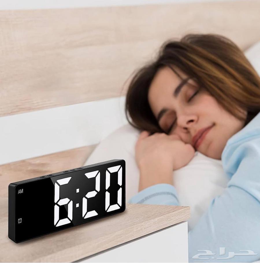 digital alarm clock63655622044161113