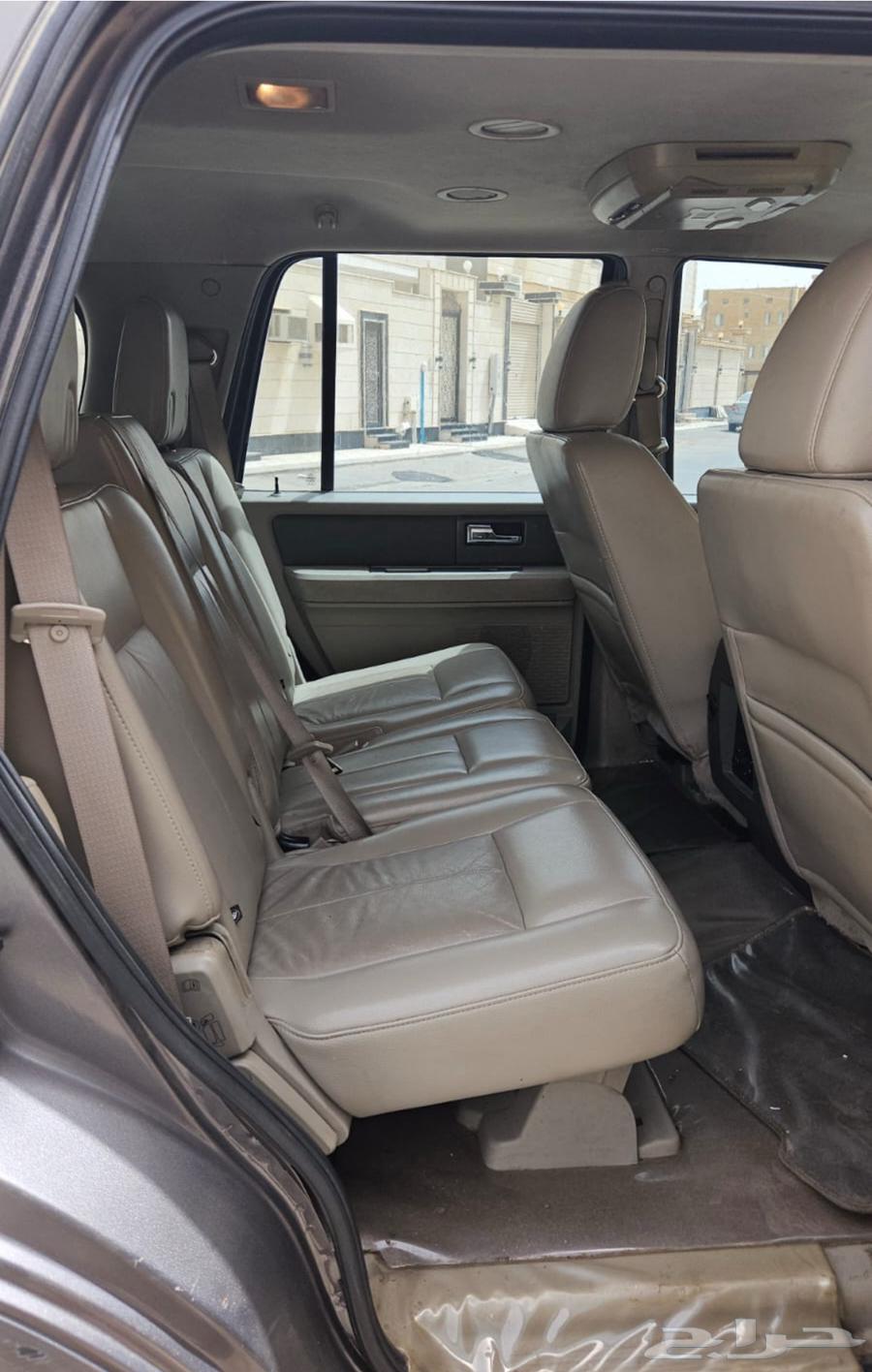 Ford SUV 201363698957233283112