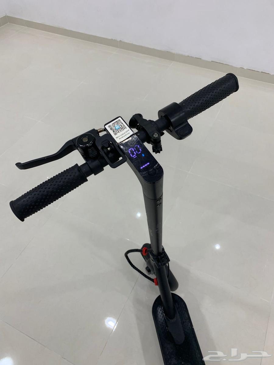Electric scooter63655708444033113