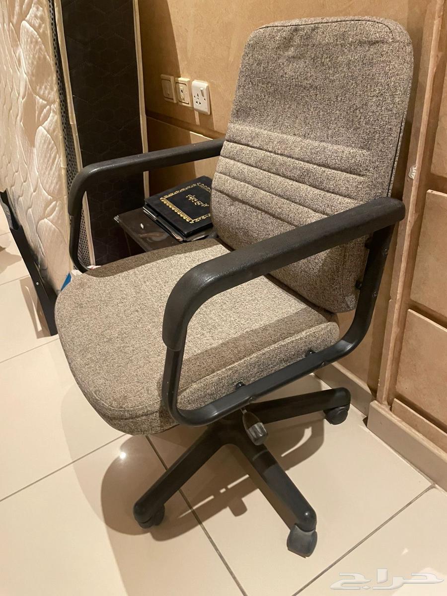 Office chairs and other items for urgent sale63667537519234113