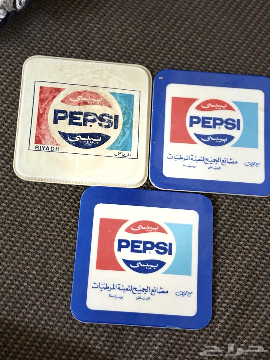 قواعد أكواب قديمه تراث للبيع63655620076161110