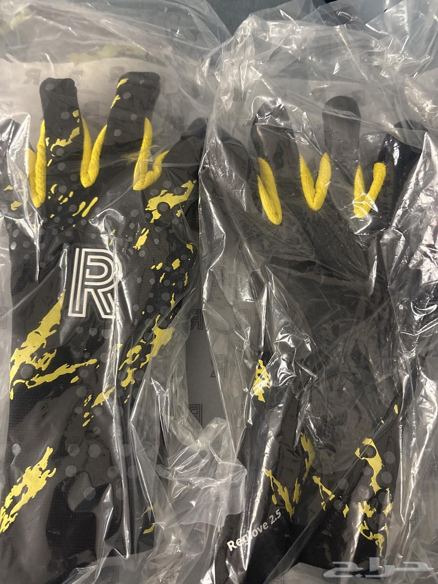 New unused glove63655975307265111