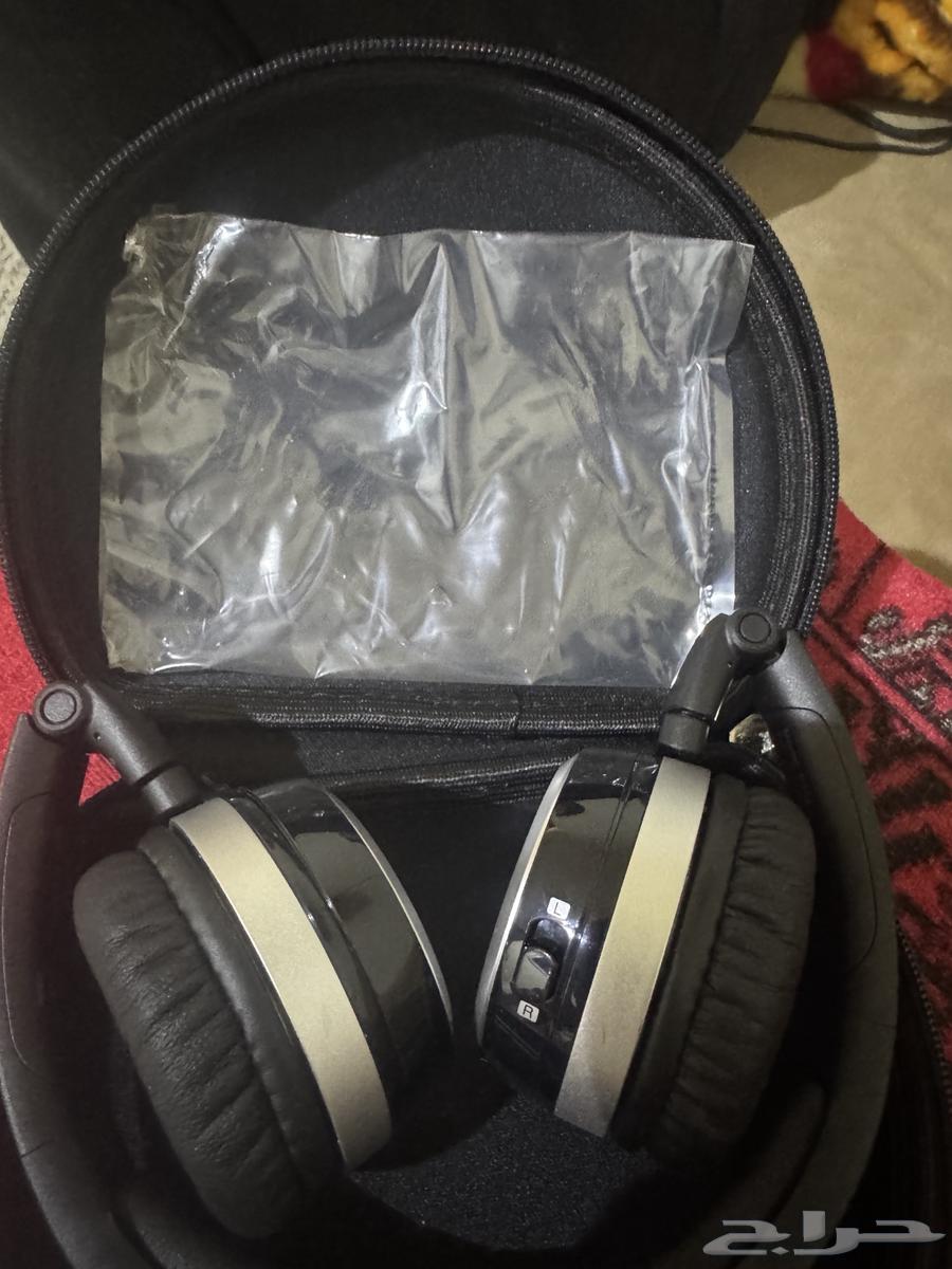 Mercedes-Benz headphones63657415405955111