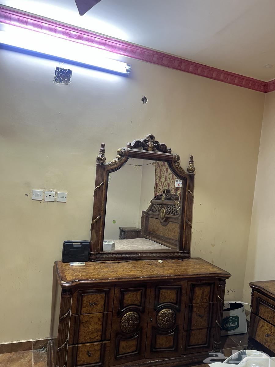 غرفه مستعملة للبيع نفرين63657328104450110