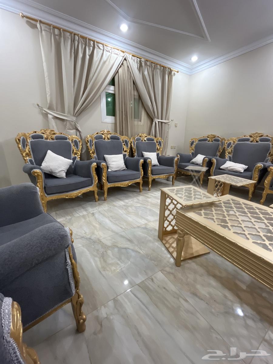 Classic sofa two large and seven small chairs with table and star63667536828417111
