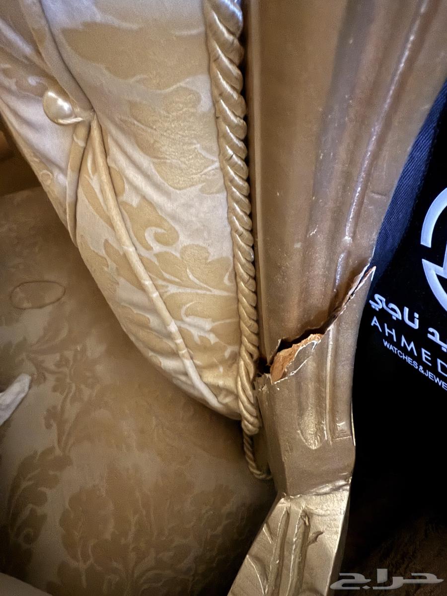 كرسي استقبال او بصدر المجلس63657327889155110