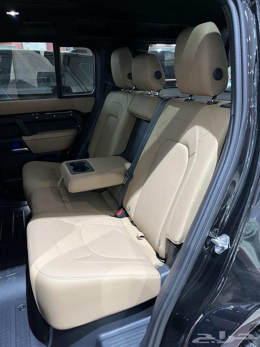 لاند روفر ديفيندر x-dynamic HSE P400 202563699255469571114