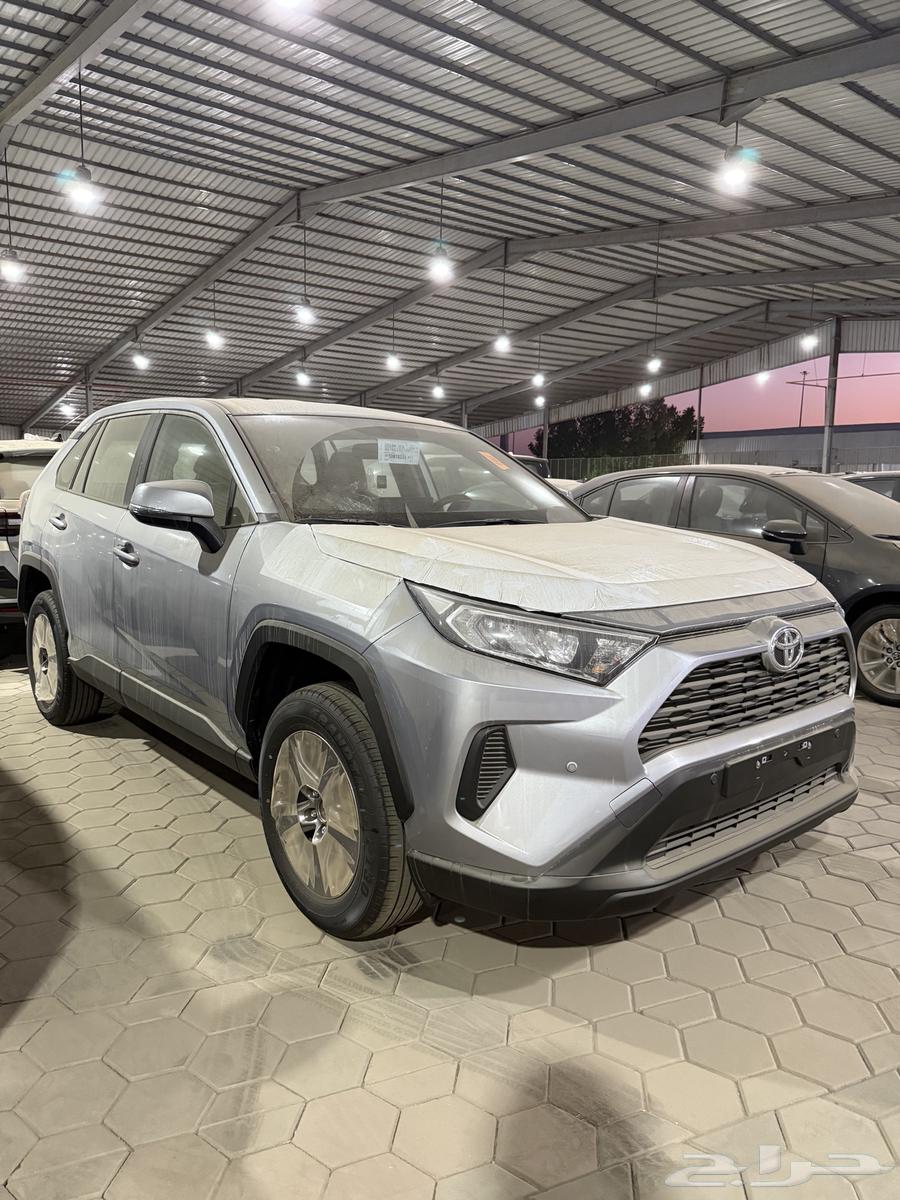 تويوتا راف فور LE 4x4 بنزين 202563699256476161110