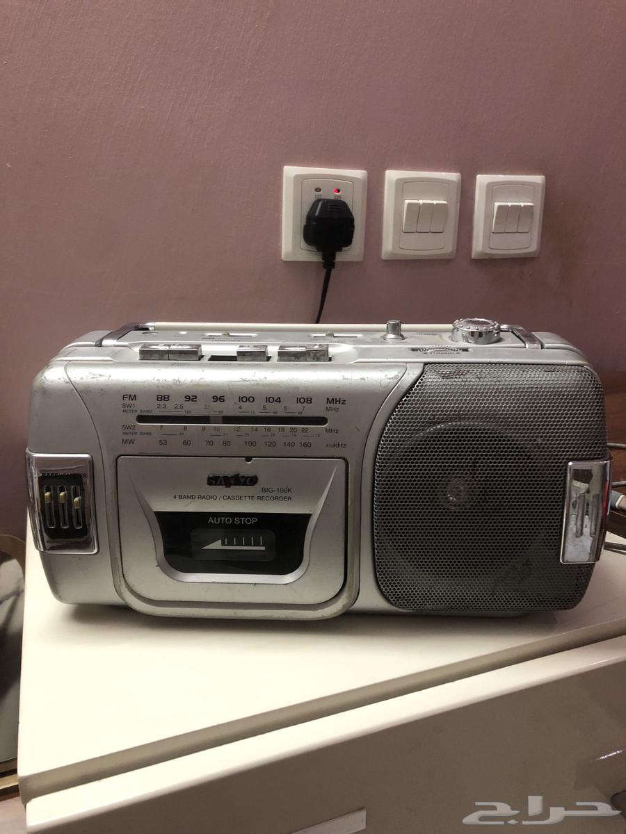 Japanese and cassette radio recorder63667537839746110