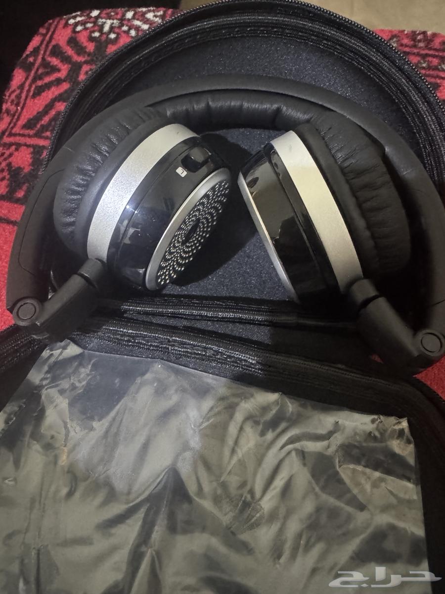 Mercedes-Benz headphones63657415405955110