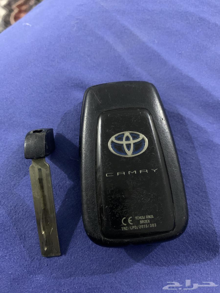 There are several Camry Hybrid and Grand i10 keys as well as Hyundai Accent63700064659714112