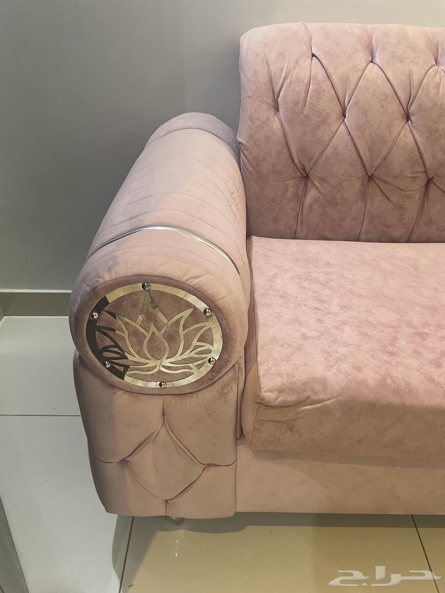Sofa and 32-inch NEC TV63655700388994111