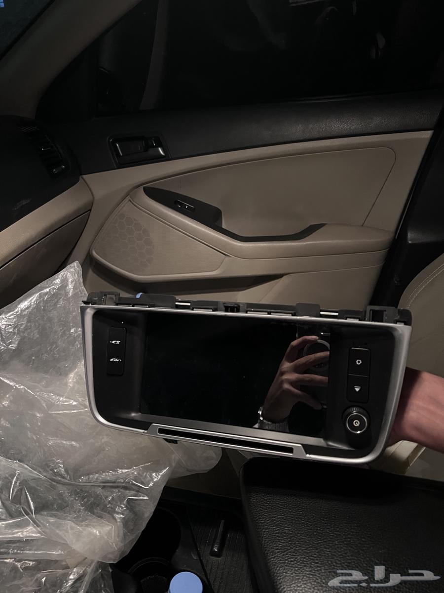 For sale Kia Optima screen recorder, almost new, contact via WhatsApp63698956904322110