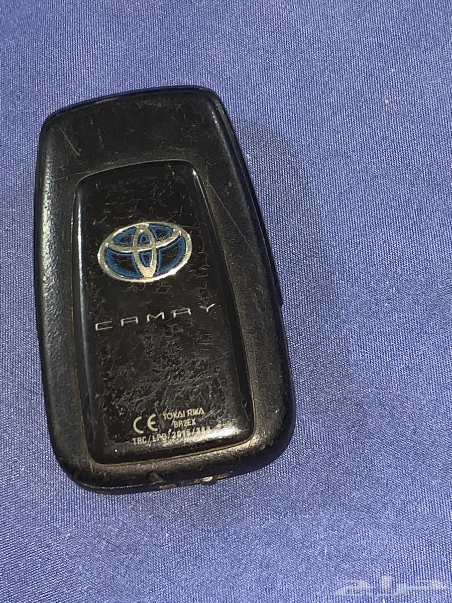 There are several Camry Hybrid and Grand i10 keys as well as Hyundai Accent63700064659714110