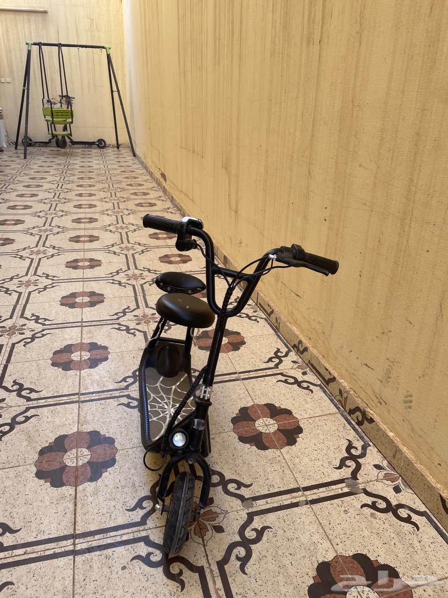 Scooter for sale, the scooter is clean with no damage, price negotiable63655712985218110