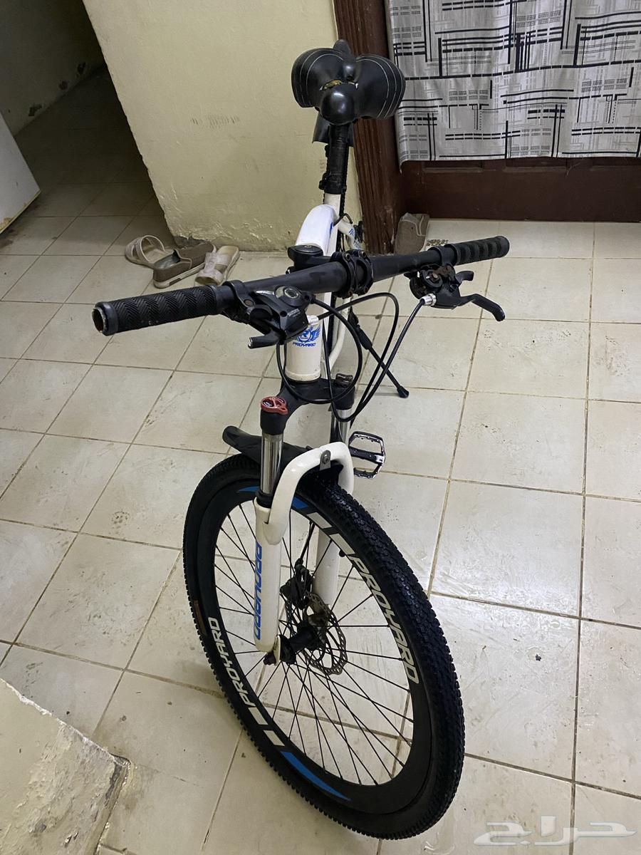 تريك للبيع الدراجه كويسه وسريعه.63655714574083113