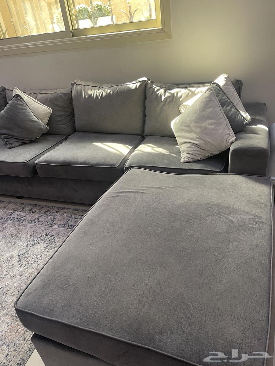 Sofa set with three tables and a small cabinet63655890147459112