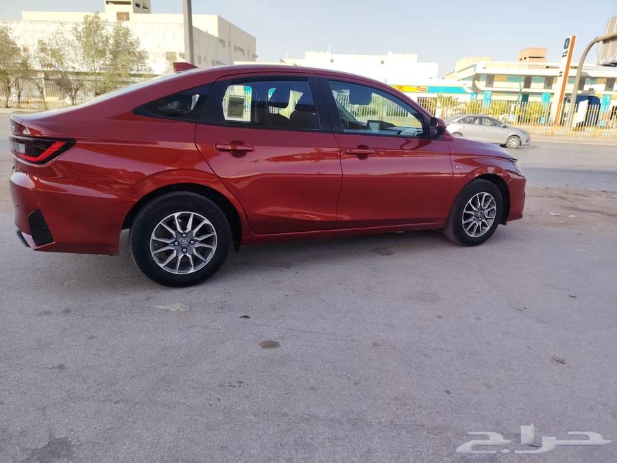 Clean Yaris, user's ownership63699268269314110
