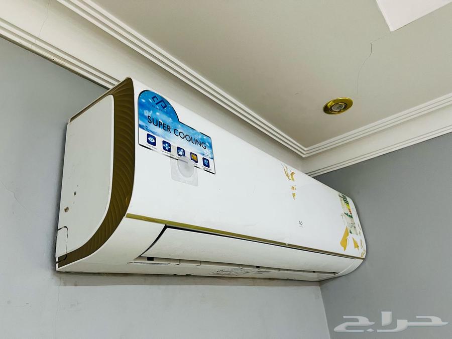 Wall-mounted split air conditioner63667538688642110