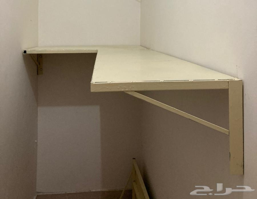 Iron shelves used for less than six months63657419291779112