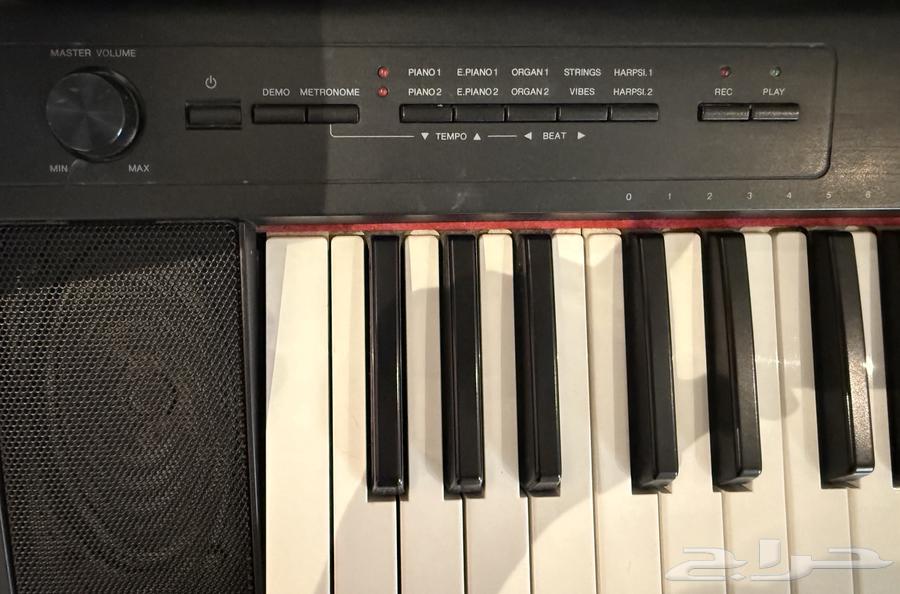 بيانو Yamaha NP-32 خفيف ونظيف للبيع63655705837314113