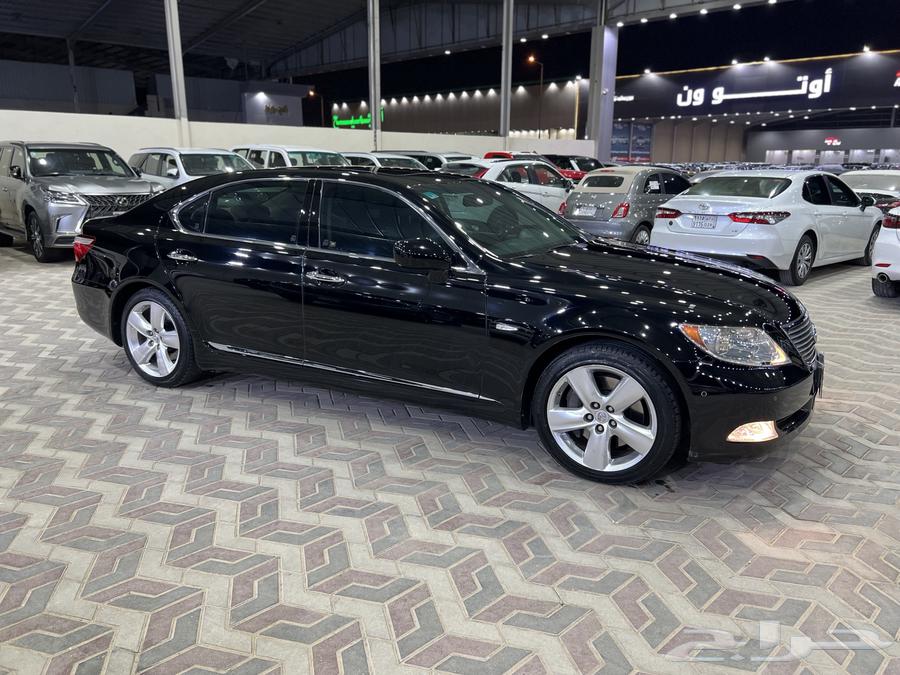 Lexus LS 460L 2007 Saudi, 119,000 km, excellent condition63699264081794111