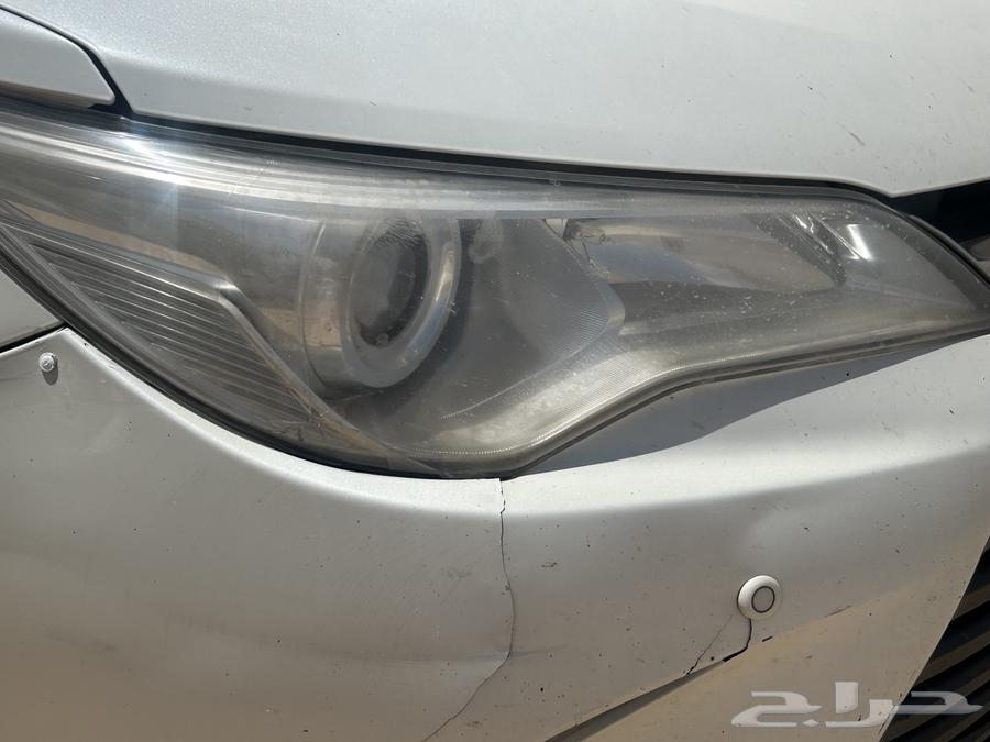 2017 Camry headlight, agency, with very minor crack and 3M protective film63699249306755110