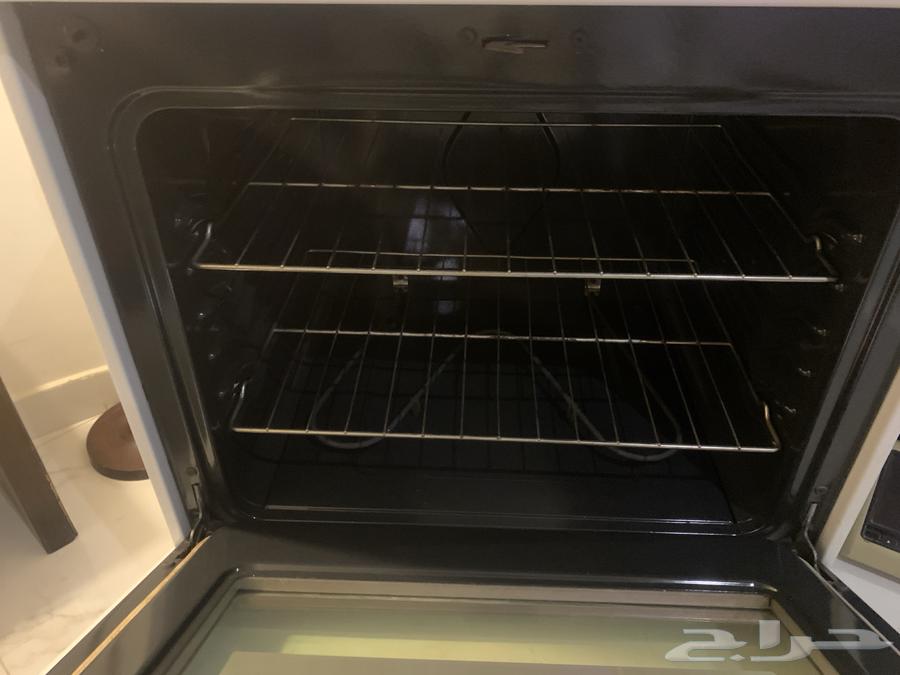 Electric oven for sale with four burners and an oven below as shown in the pictures63657327962754111