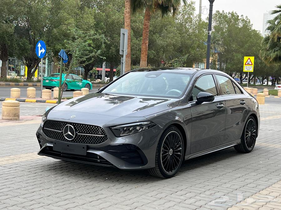 Mercedes A200 2025 brand new with full specifications..63699261010179110