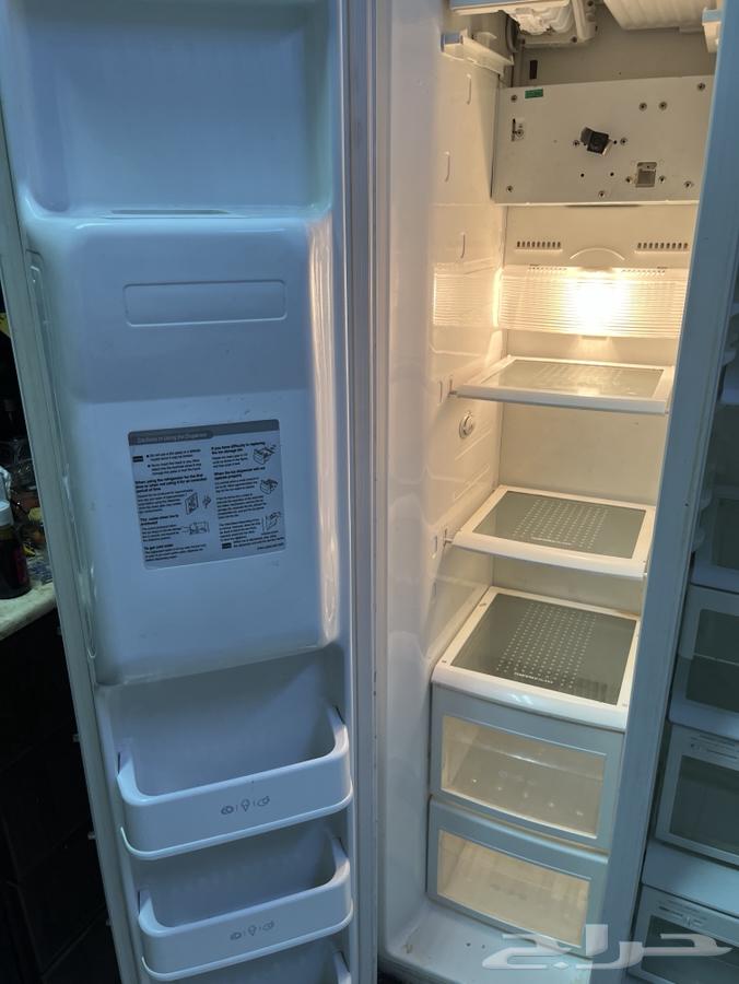 ثلاجة دولابية للبيع بها عيب في الكومبريسور63655713681153112