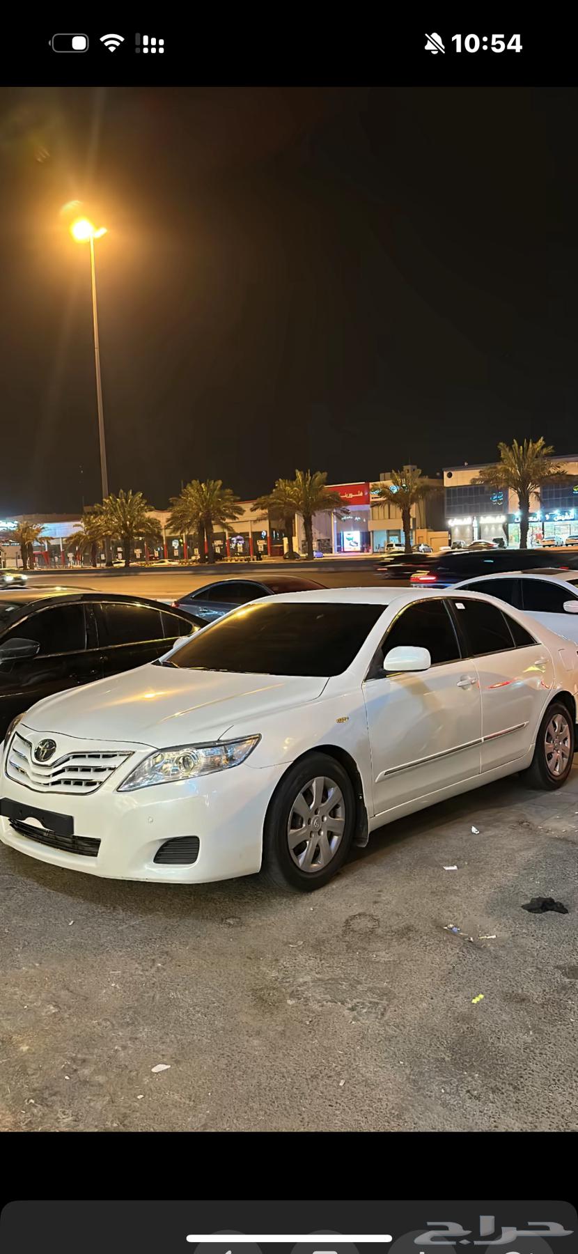Hello, I need a white Camry 11, but it should be around 20 or below63698971960065110