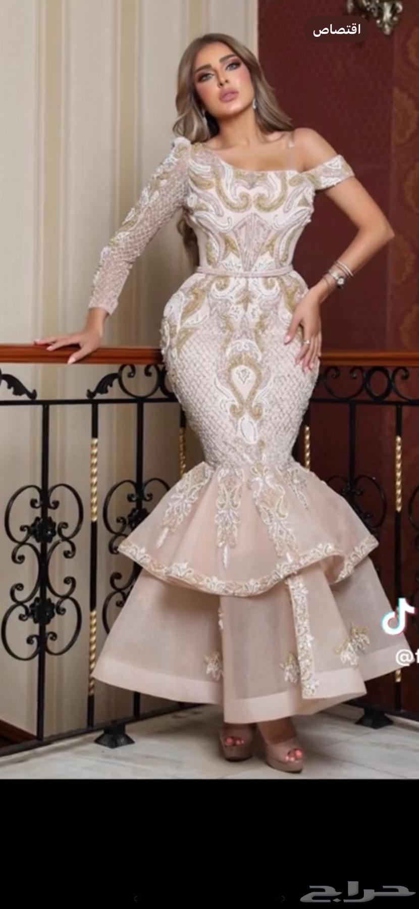 Brand-named fully hand-embroidered elegant dress for sale63667535871875110