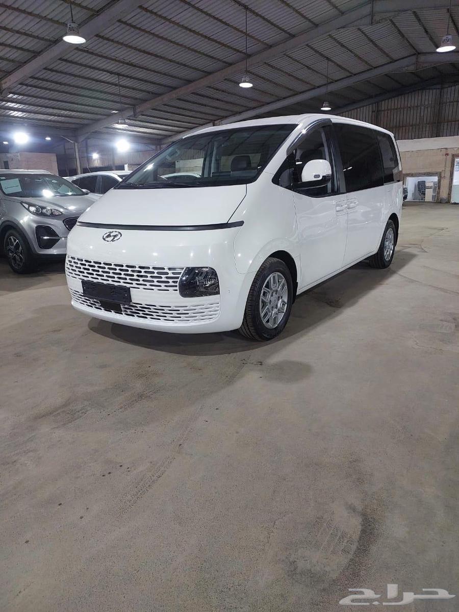 هيونداي ستاريا ابيض 2022 ديزل بطاقة جمركية وارد كوريا63699252304130111
