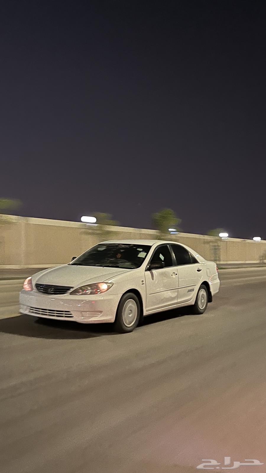 كامري 2006 قير عادي لون ابيض  جونير63702036792066114