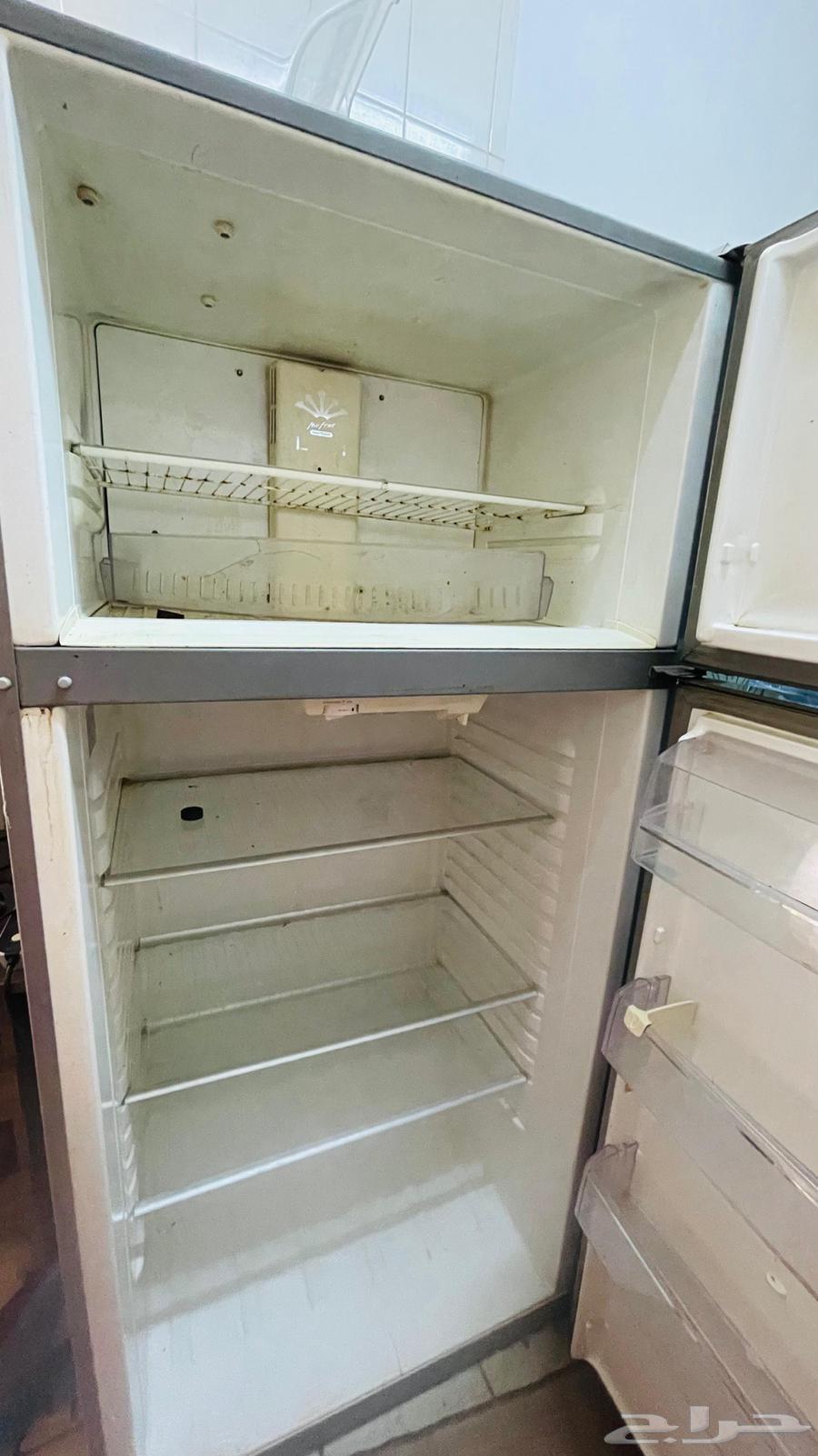 18 cubic feet refrigerator63667803242627111
