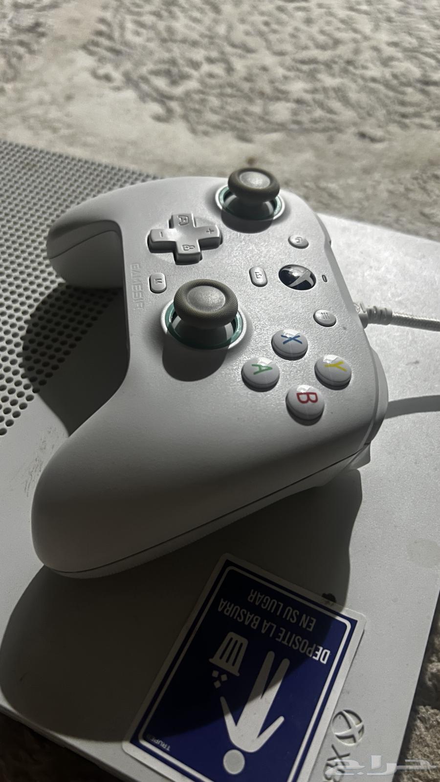 For sale Xbox clean63667548829058112