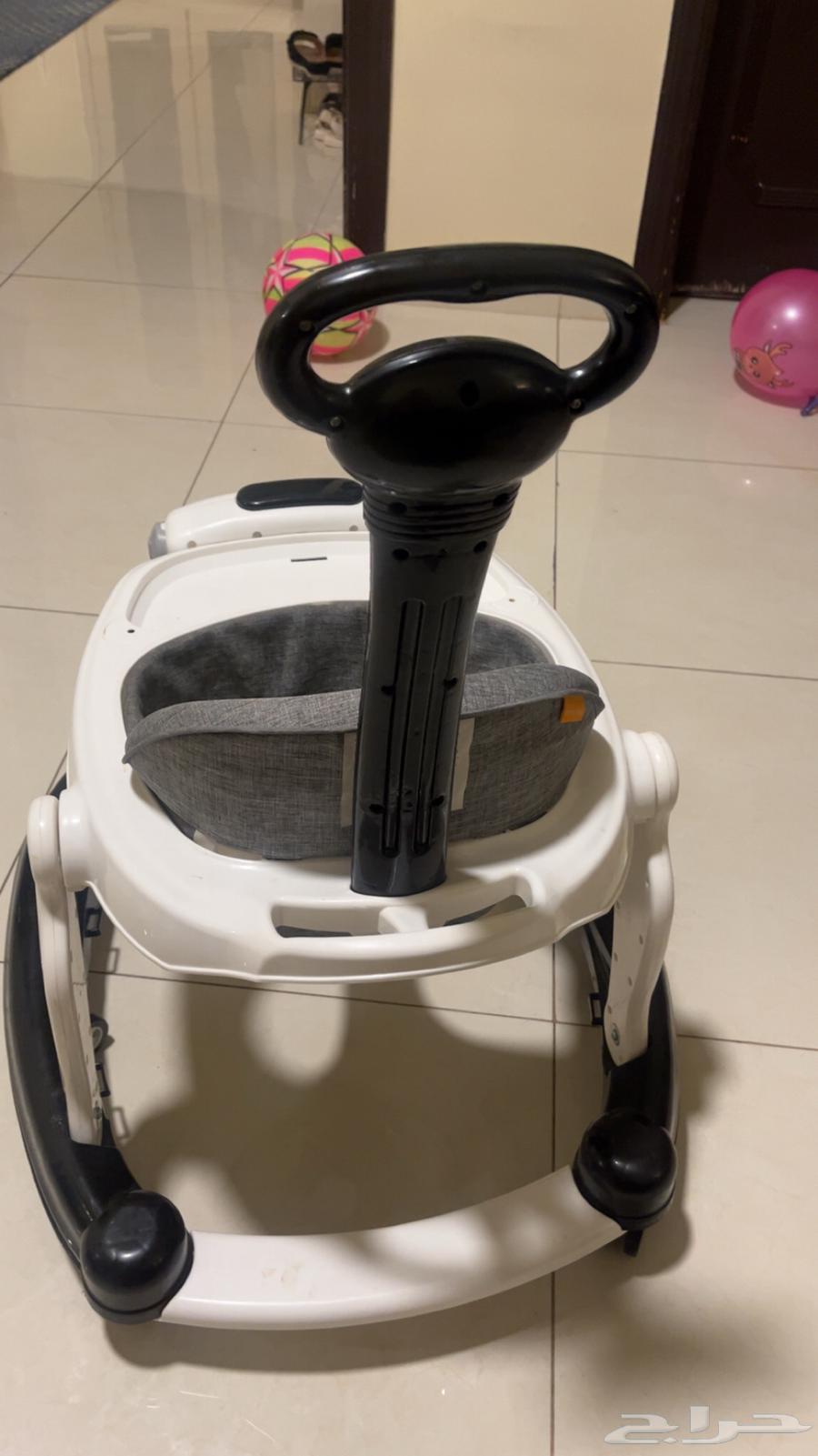 Used and clean baby walker without toys63667551695747111