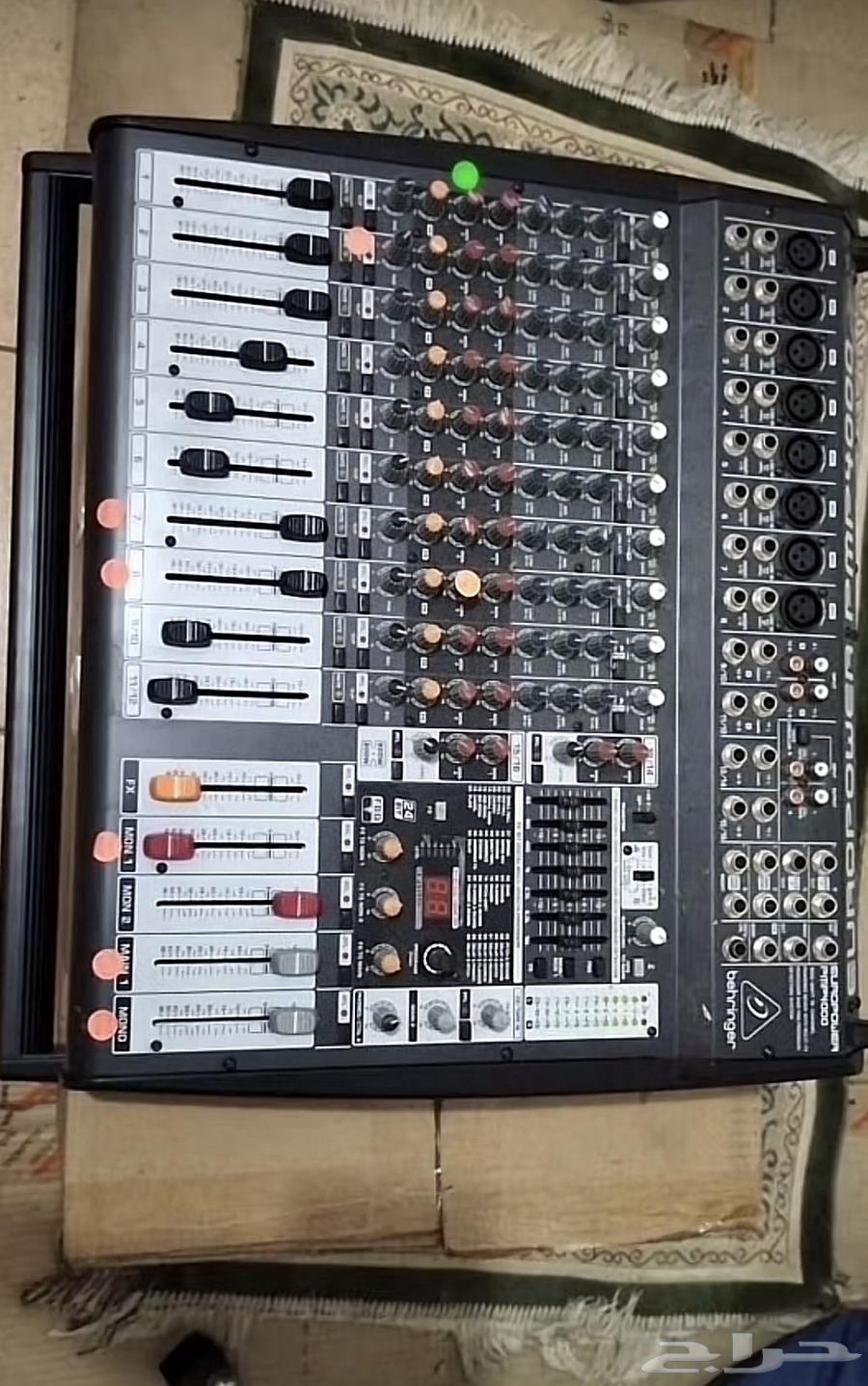 Behringer Mixer63667808280835111