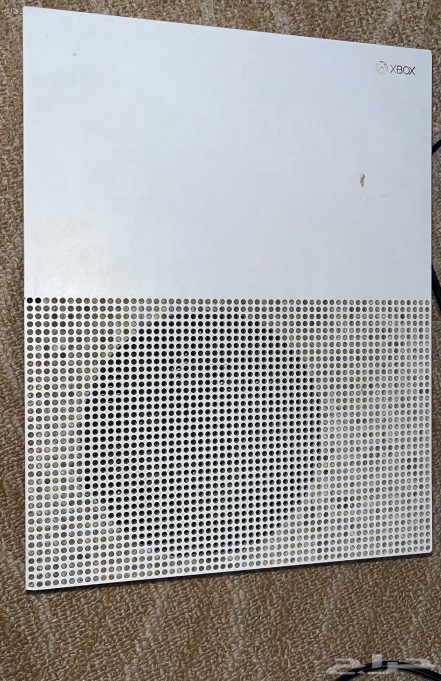 Xbox One S for sale, clean and new, used for a week63667684311170111